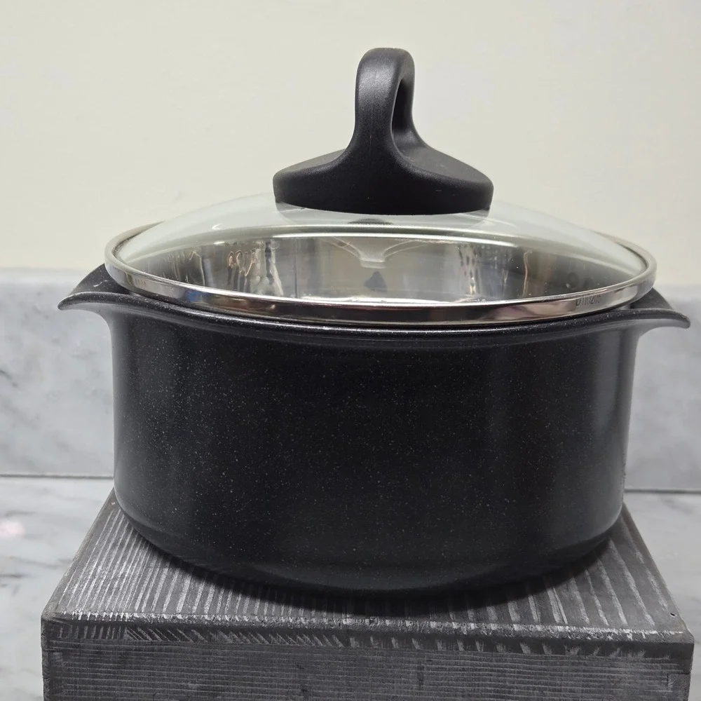 1801 Revere Ware Non-Stick Black Hard Anodized Sauce Pan Dual Spout 1.5 QT w Lid